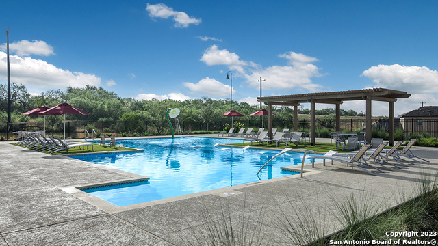 Listing photo id 50 for 10725 Dazzle