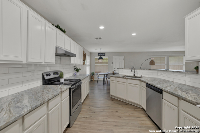 Image 12 of 43 For 2410 Fayette