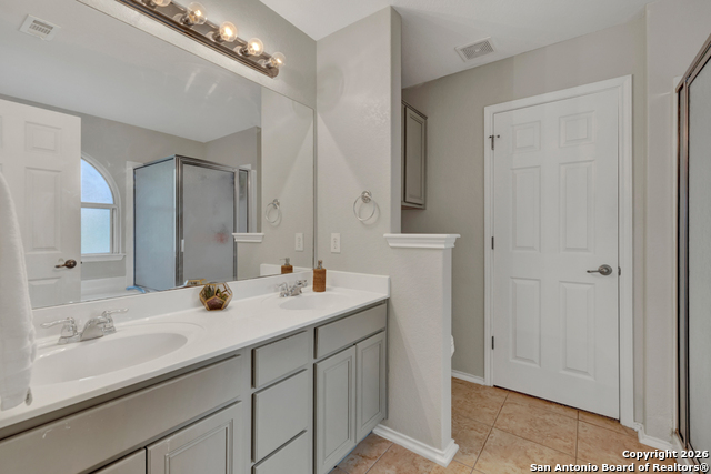 Image 19 of 43 For 2410 Fayette