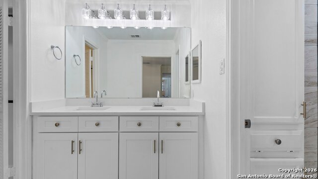 Image 12 of 16 For 5854 Royal Ridge