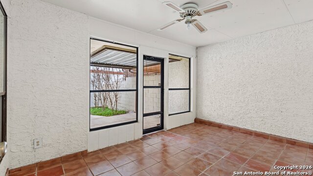 Image 15 of 16 For 5854 Royal Ridge