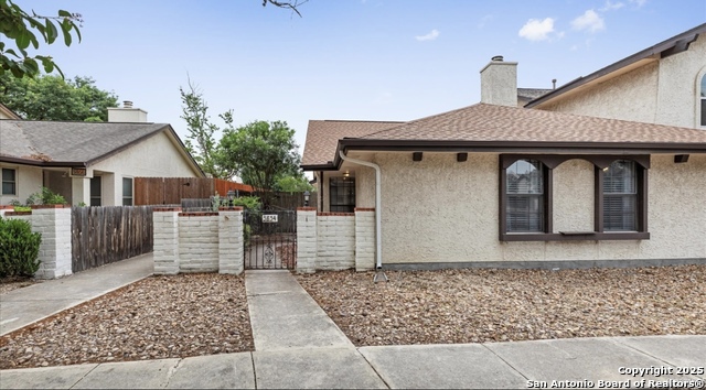 Image 2 of 16 For 5854 Royal Ridge