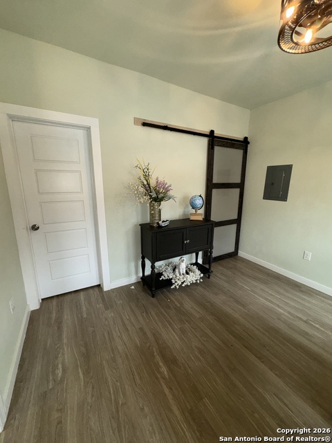 Image 10 of 16 For 647 San Gabriel N