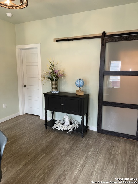 Image 11 of 16 For 647 San Gabriel N