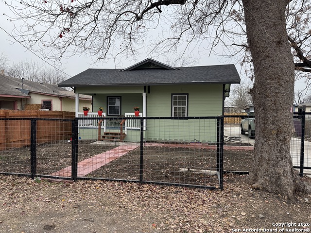 Image 15 of 16 For 647 San Gabriel N