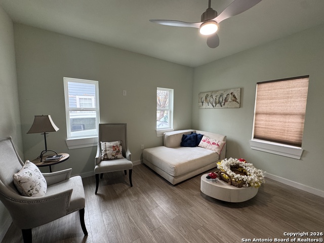 Image 3 of 16 For 647 San Gabriel N