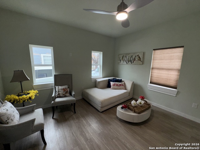 Image 8 of 16 For 647 San Gabriel N