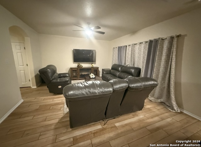 Image 11 of 31 For 114 Katy Way