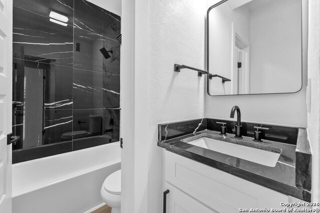 Image 12 of 36 For 1505 Woodlawn  3