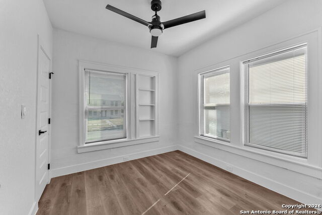 Image 29 of 36 For 1505 Woodlawn  3