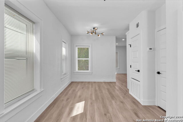 Image 32 of 36 For 1505 Woodlawn  3