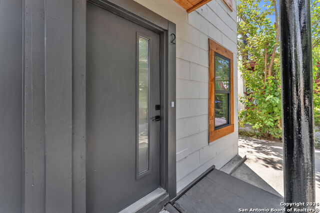 Image 5 of 36 For 1505 Woodlawn  3