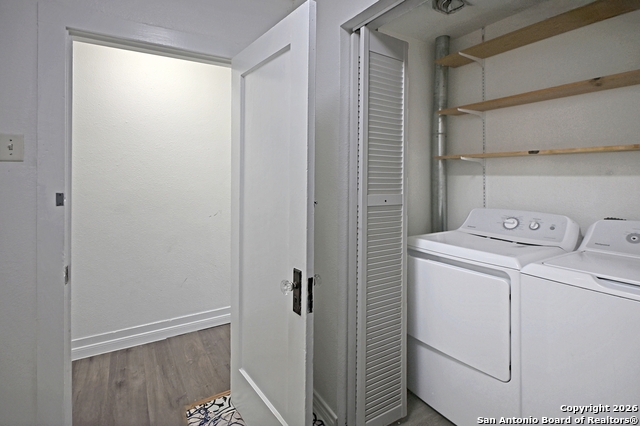 Image 10 of 18 For 968 Cedar E 100