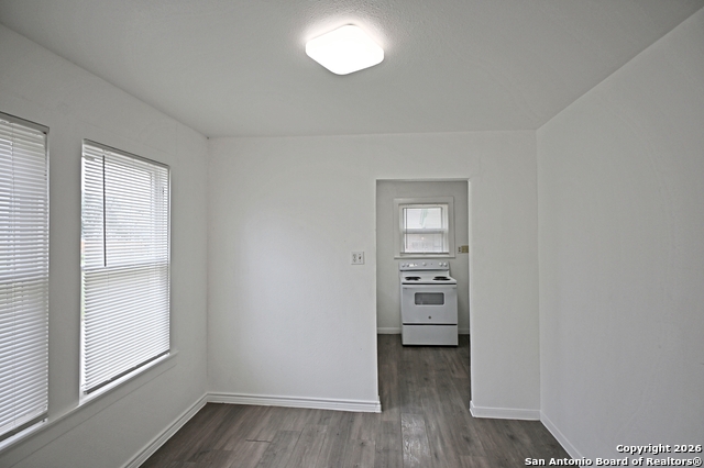 Image 14 of 18 For 968 Cedar E 100