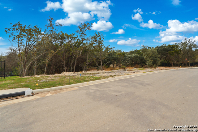 Image 4 of 18 For 6610 Live Oak Valley