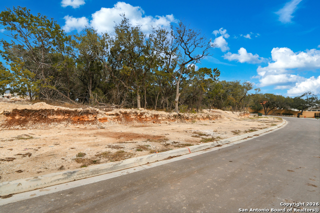 Image 4 of 18 For 6615 Live Oak Valley