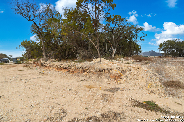 Image 6 of 18 For 6615 Live Oak Valley