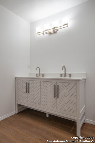 Image 8 of 21 For 9140 Timberpath  3705