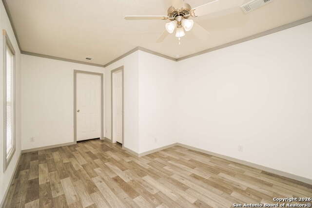 Image 27 of 32 For 193 Live Oaks  3