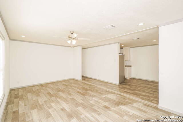 Image 5 of 32 For 193 Live Oaks  3