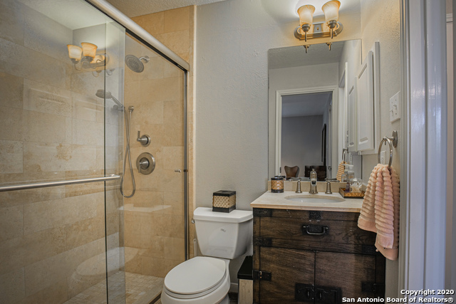 Image 19 of 33 For 23223 Whisper Canyon