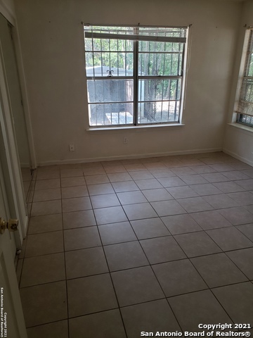 Image 7 of 7 For 634 Hood St  