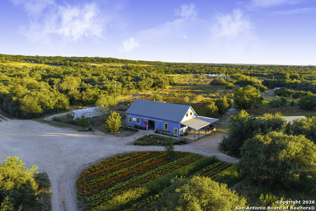 Image 20 of 40 For 13977 Ranch Road 2325