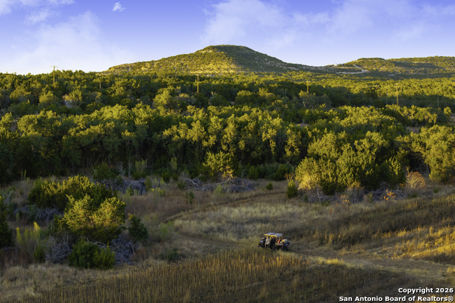 Image 7 of 40 For 13977 Ranch Road 2325