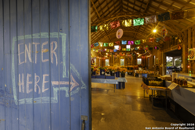 Image 8 of 40 For 13977 Ranch Road 2325