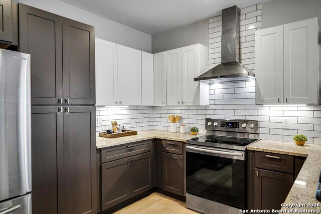 Image 11 of 26 For 1417 Crockett St E