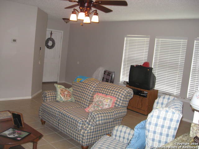 Image 4 of 14 For 21615 Hyerwood