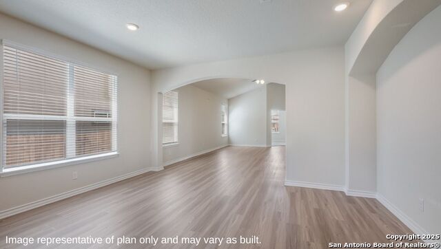 Image 8 of 31 For 20845 Stonework Spur