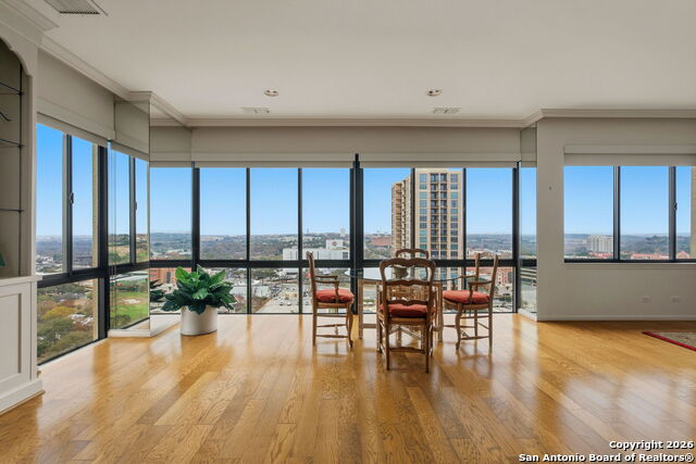 Image 22 of 42 For 4001 New Braunfels N 1206