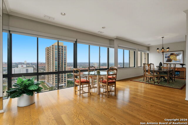 Image 23 of 42 For 4001 New Braunfels N 1206