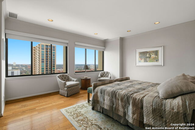 Image 25 of 42 For 4001 New Braunfels N 1206