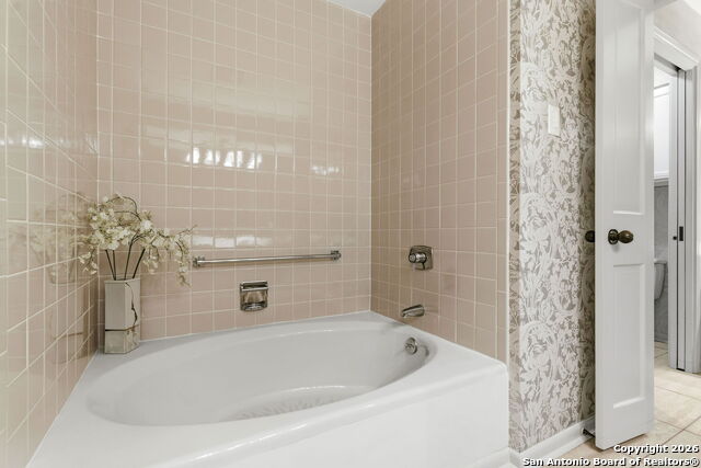 Image 30 of 42 For 4001 New Braunfels N 1206