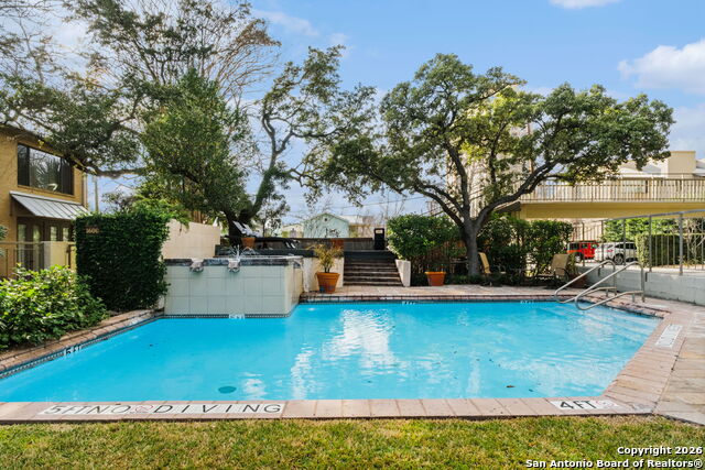 Image 41 of 42 For 4001 New Braunfels N 1206