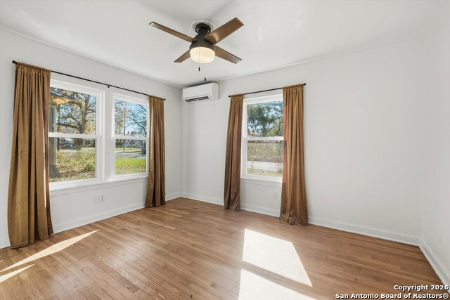 Listing photo id 14 for 507 Willow  