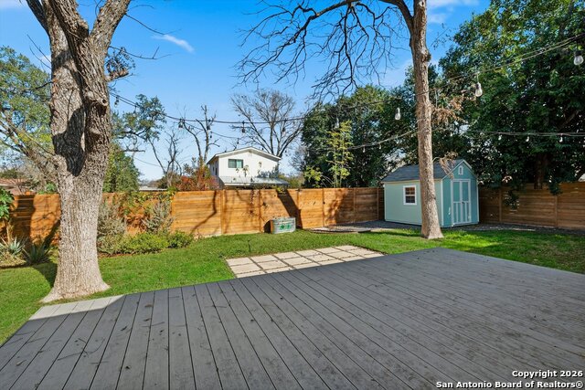 Listing photo id 18 for 507 Willow  