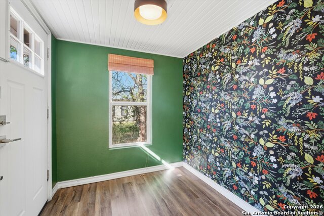 Listing photo id 4 for 507 Willow  