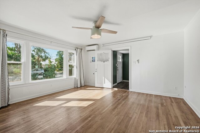 Listing photo id 6 for 507 Willow  