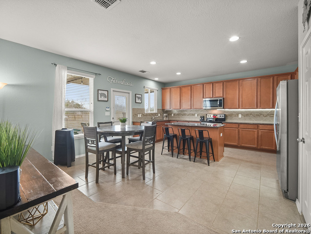 Image 14 of 50 For 102 Texas Thistle