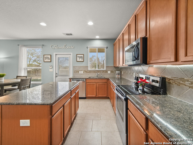 Image 18 of 50 For 102 Texas Thistle