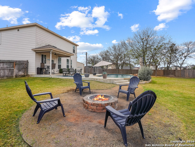 Image 41 of 50 For 102 Texas Thistle