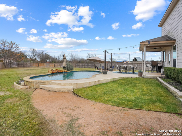 Image 42 of 50 For 102 Texas Thistle