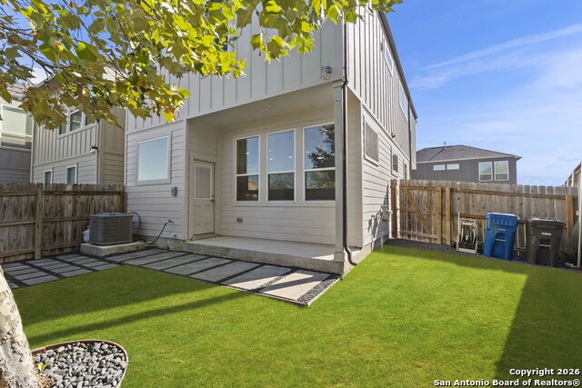 Image 28 of 31 For 8851 Oakland Rd 24