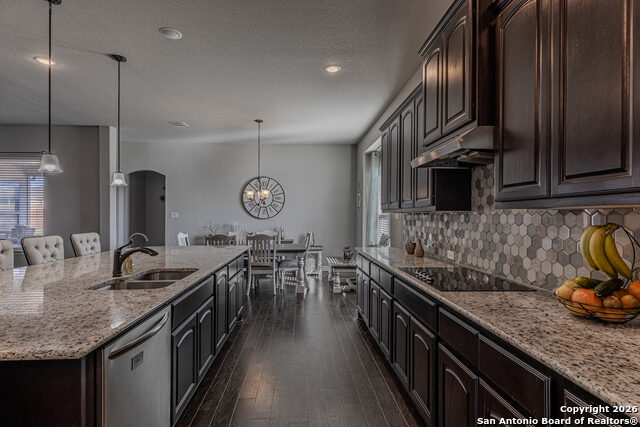 Image 24 of 47 For 13015 Hunters Trace