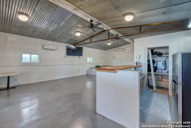 Image 26 of 42 For 10581 Fm 2200