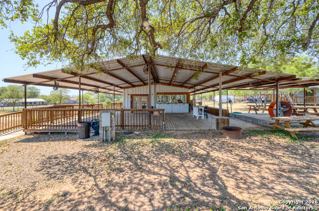 Image 41 of 42 For 10581 Fm 2200