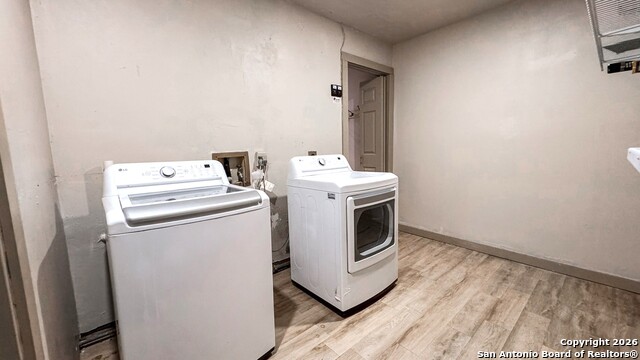 Listing photo id 16 for 12111 Woodsrim